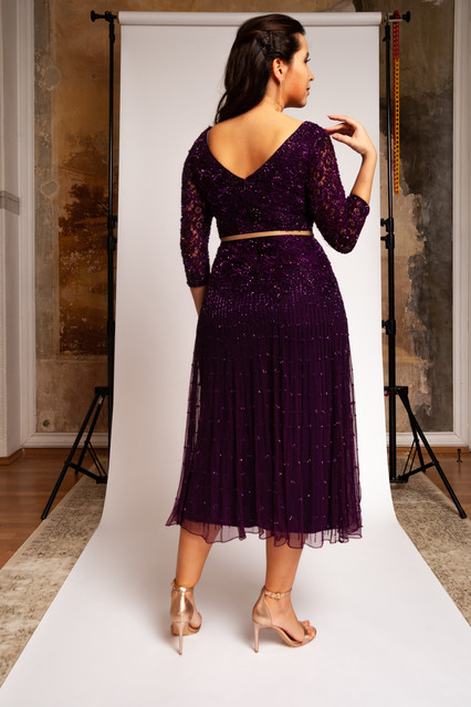Вечернее платье Nights USA фиолетовое закрытое миди с рукавами напрокат