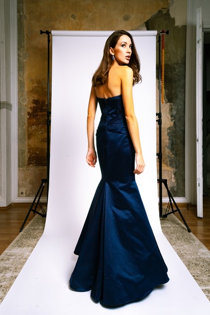 Вечернее платье Вечернее платье Truly Zac Posen синее рыбка (годэ) напрокат
